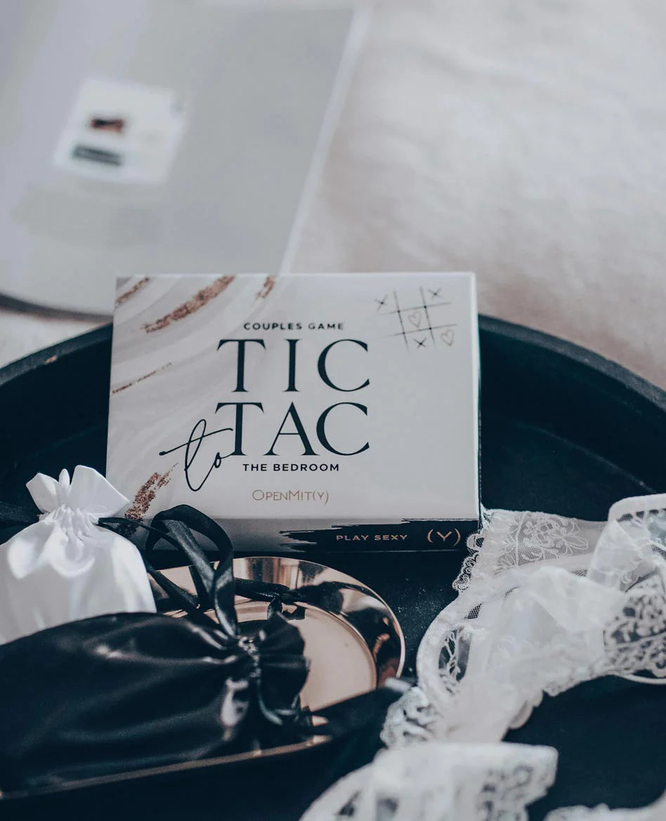 OpenMit(y) spēle pārim TIC-TAC-TO the BEDROOM (angļu valodā)